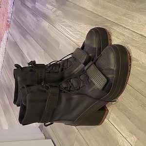 Converse Platform Boots